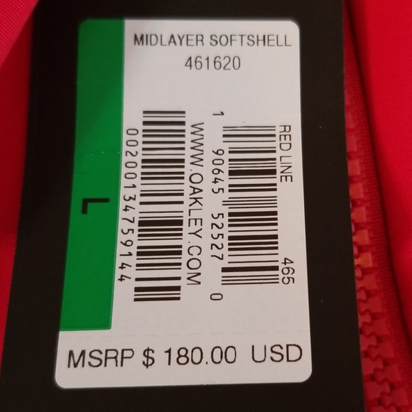 Oakley Midlayer Softshell Jacket in Red - Picture 6 of 8